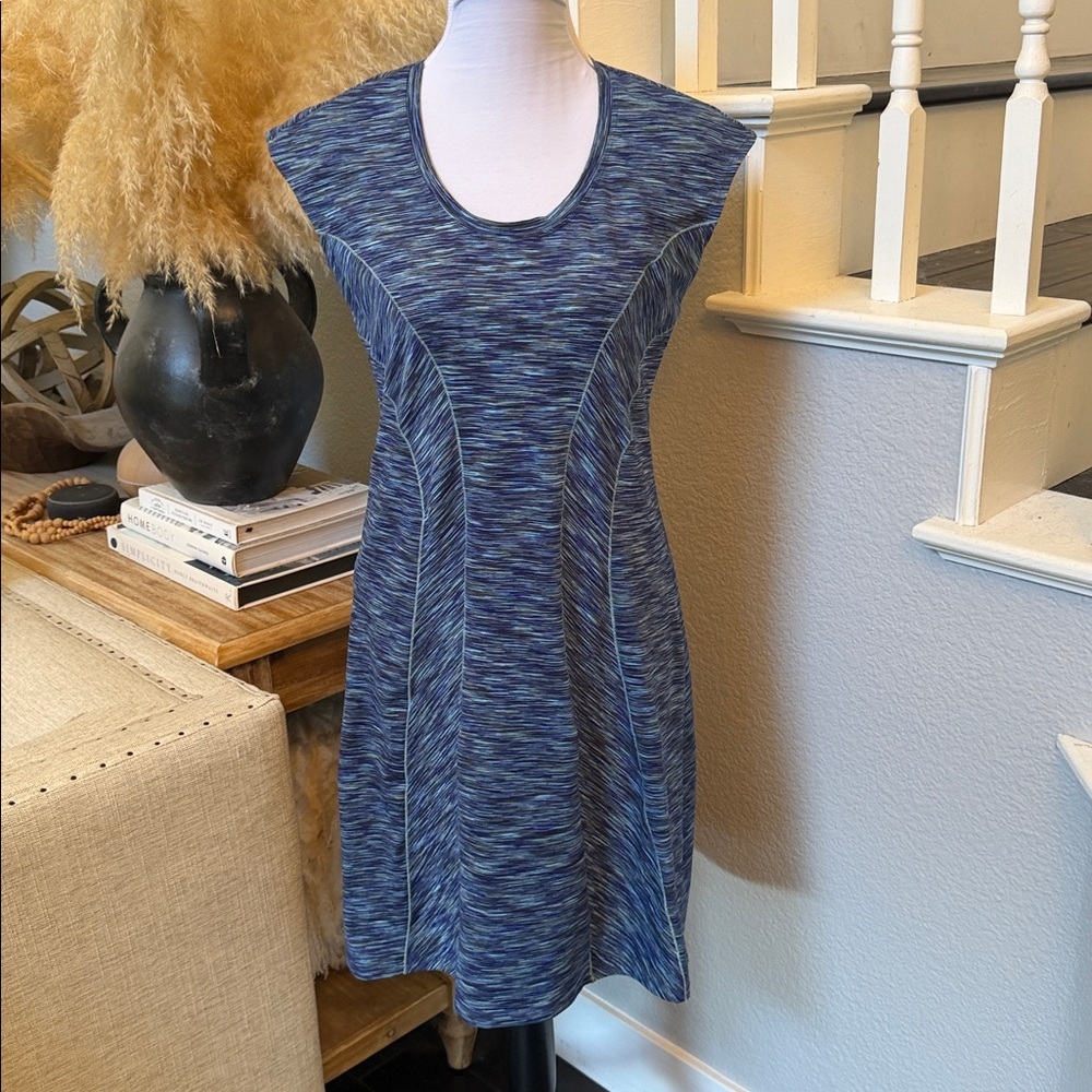 Title Nine Espionage Blue Space Dye Travel Dress Short Sleeve Active Size S